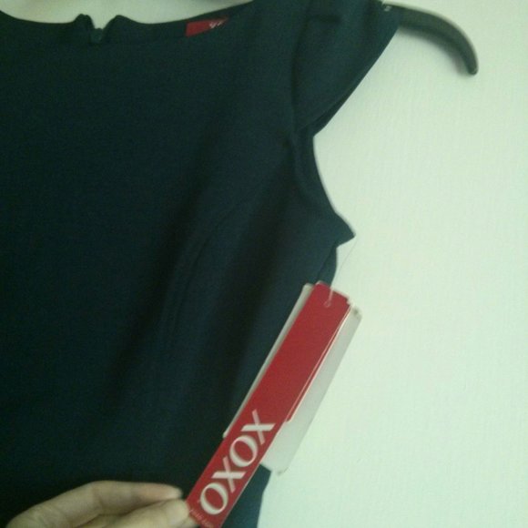 NWT Navy Peplum Sheath Dress NWT Size 0 Careerwear Office Cocktail  Party Work - Picture 3 of 9